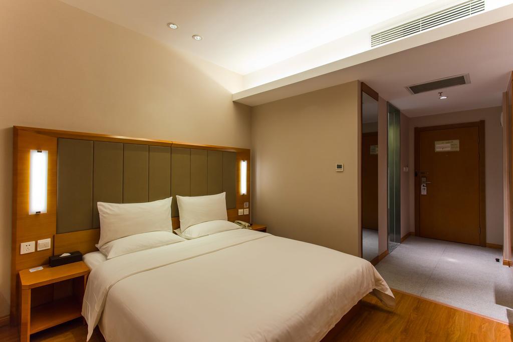 Ji Hotel Wuhan Guanggu Plaza Habitación foto