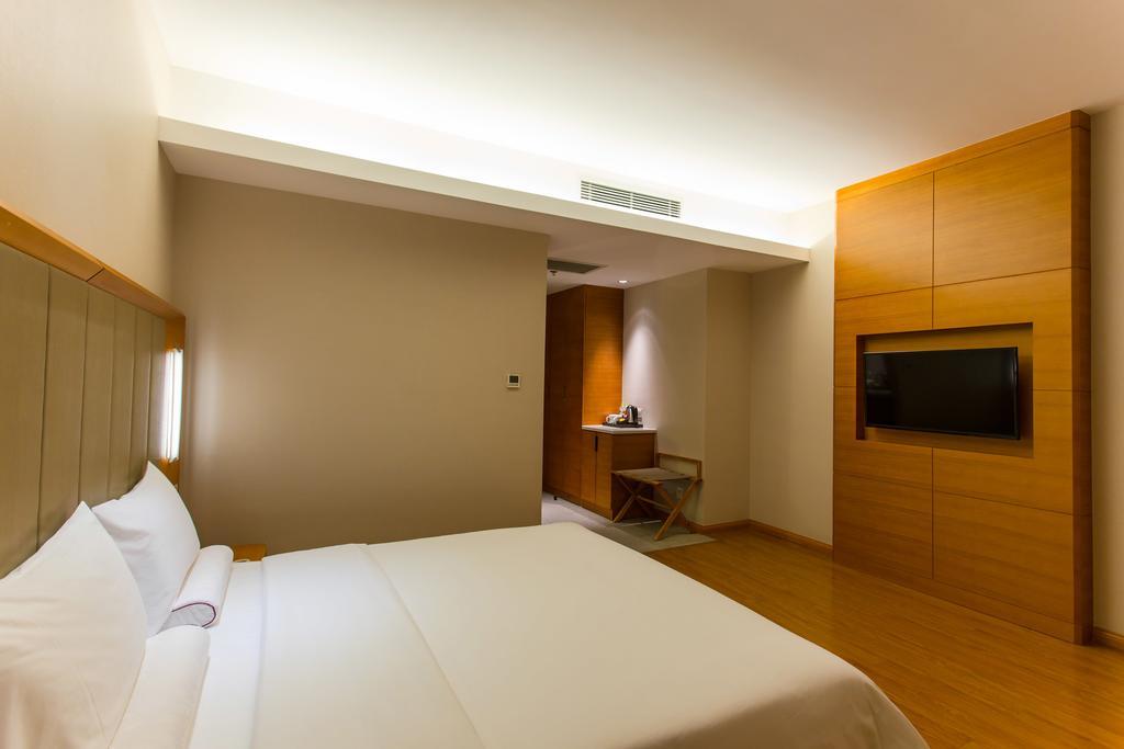Ji Hotel Wuhan Guanggu Plaza Habitación foto